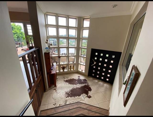 4 BEDROOM HOUSE FOR SALE IN WATERKLOOF RIDGE